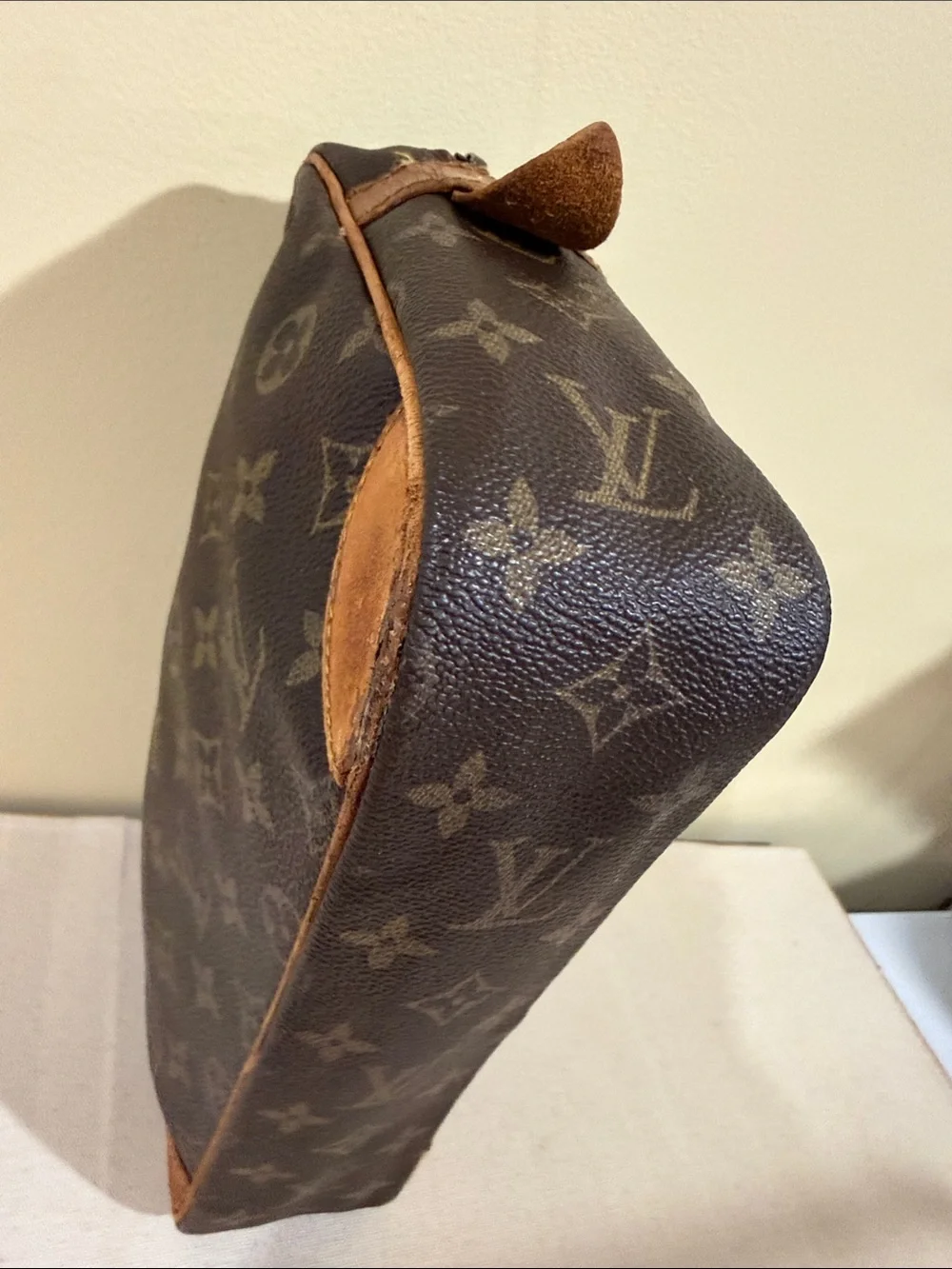Louis Vuitton Monogram Canvas Satchel in Brown with Tan Trim Unisex authentic